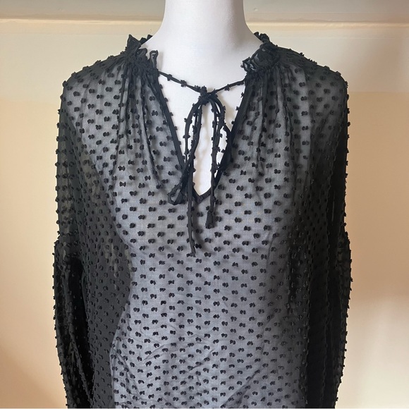 Alice + Olivia Black Long Sleeve Sheer Textured Wide Sleeve Blouse size XS - Picture 2 of 5